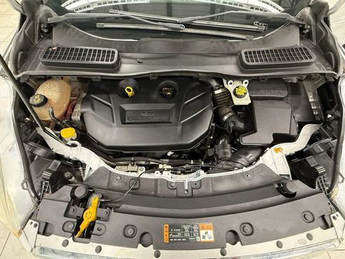 Used 2017 Ford Escape SE FWD image 38