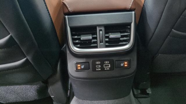 Used 2024 Subaru Outback Touring AWD/4WD image 31