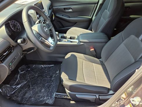 New 2025 Nissan Sentra SV w/ All-Weather Package image 6