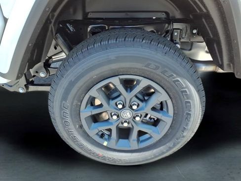New 2026 Jeep Gladiator Sport AWD/4WD image 10