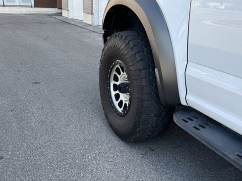 Used 2019 Ford F150 Raptor w/ Equipment Group 802A Luxury AWD/4WD image 13