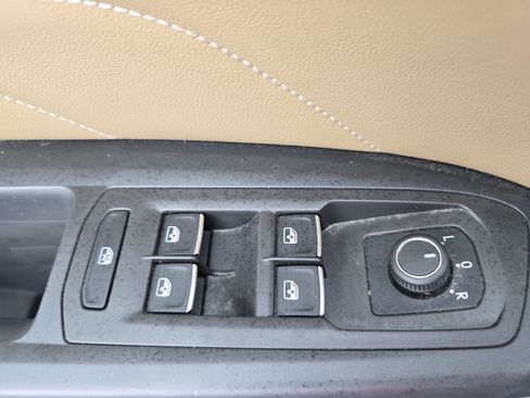 Used 2023 Volkswagen Atlas Cross Sport SE w/ Panoramic Sunroof Package AWD/4WD image 28