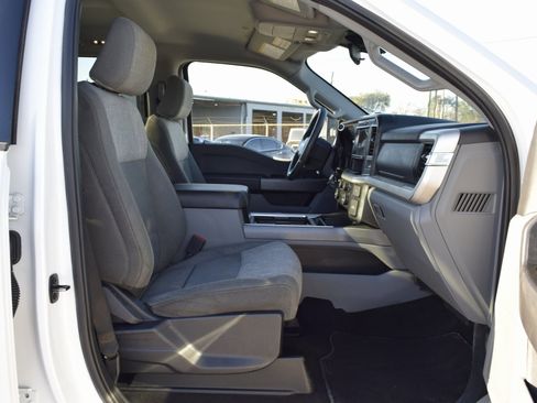 Used 2025 Ford F250 XLT w/ FX4 Off-Road Package image 38