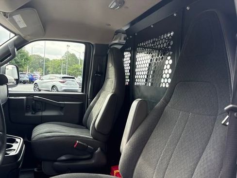 Used 2023 GMC Savana 2500 w/ Driver Convenience Package image 14