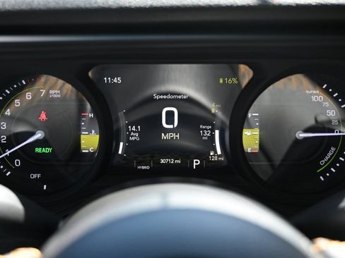 Used 2024 Jeep Wrangler Unlimited AWD/4WD image 24