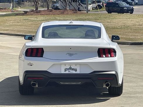 New 2025 Ford Mustang Coupe image 4