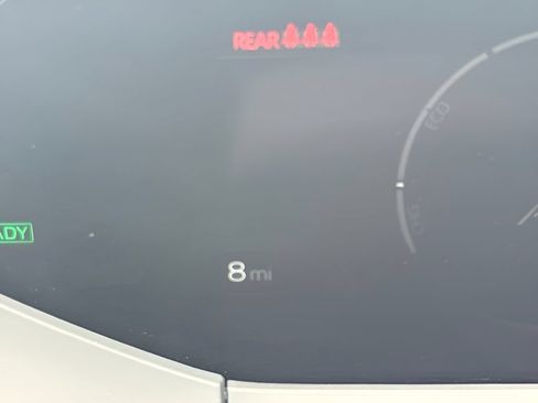 Used 2026 Toyota Prius XLE FWD image 18