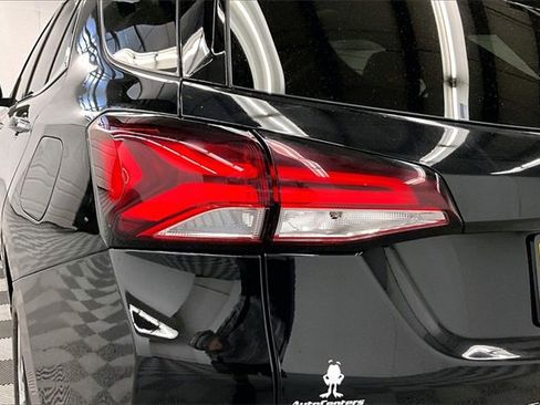 Used 2023 Chevrolet Equinox Premier image 33