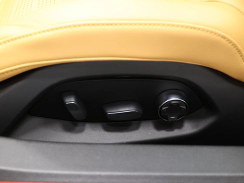Used 2023 Chevrolet Corvette Stingray Premium Conv w/ Z51 Performance Package RWD image 74
