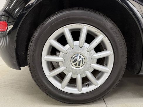 Used 2005 Volkswagen Beetle GLS FWD image 24