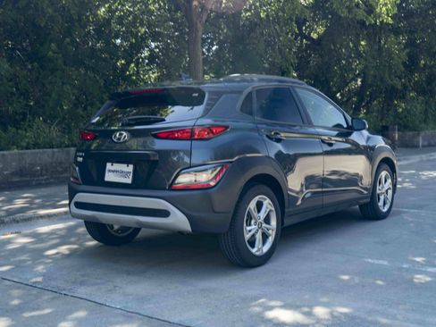 Used 2022 Hyundai Kona SEL FWD image 9