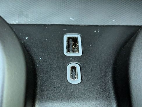 Used 2025 GMC Sierra 2500 Denali w/ Denali Reserve Package image 24