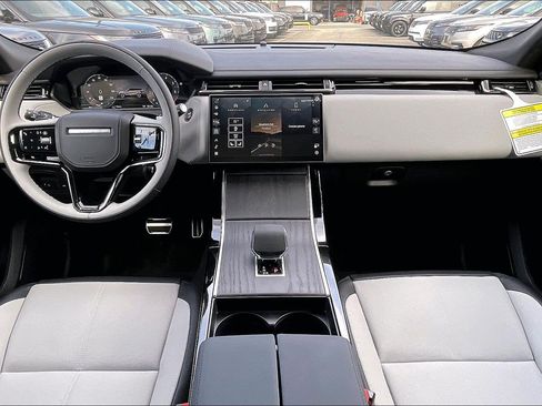 New 2026 Land Rover Range Rover Velar Dynamic SE AWD/4WD image 8