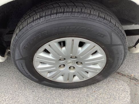 Used 2006 Chrysler Town & Country LX w/ Popular Equipment Group II FWD image 14