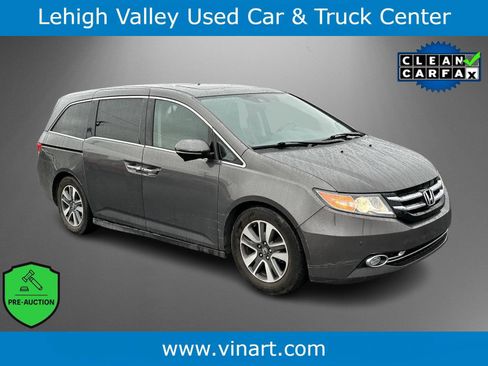 Used 2014 Honda Odyssey Touring image 1