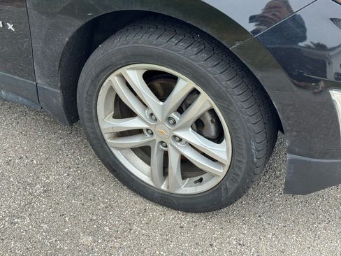 Used 2018 Chevrolet Equinox Premier AWD/4WD image 4
