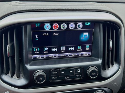 Used 2018 GMC Canyon SLE w/ SLE Convenience Package image 11