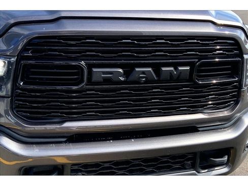 Used 2024 RAM 2500 Limited AWD/4WD image 32