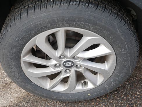 Used 2017 Hyundai Tucson SE image 5