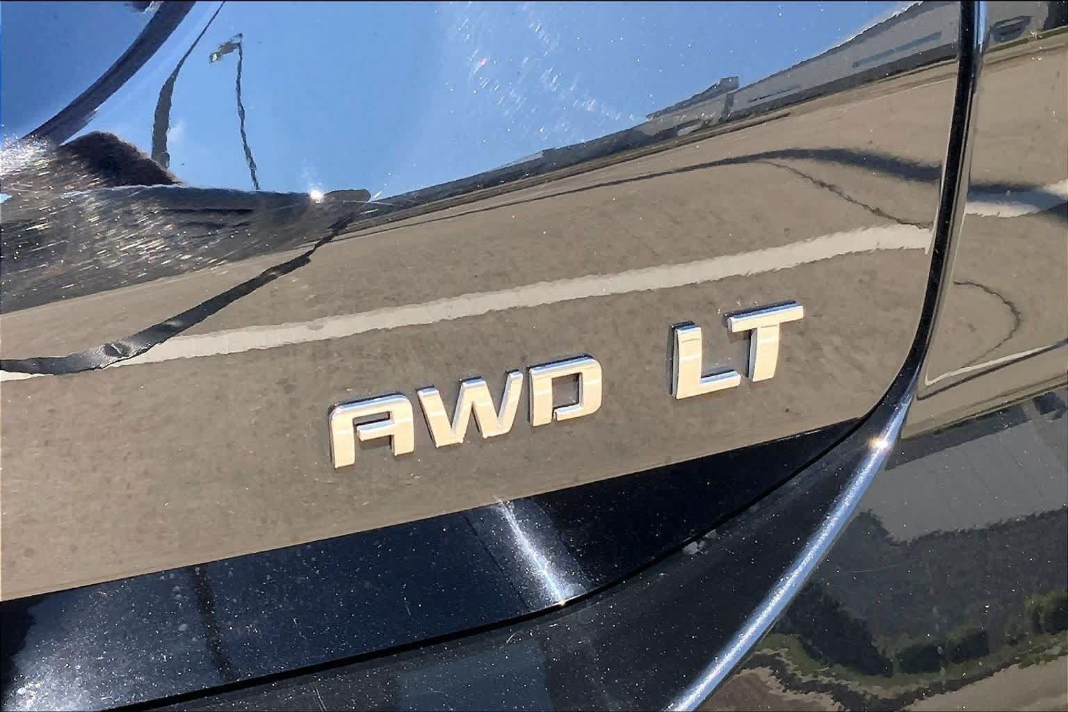 Used 2024 Chevrolet Equinox LT AWD/4WD image 10