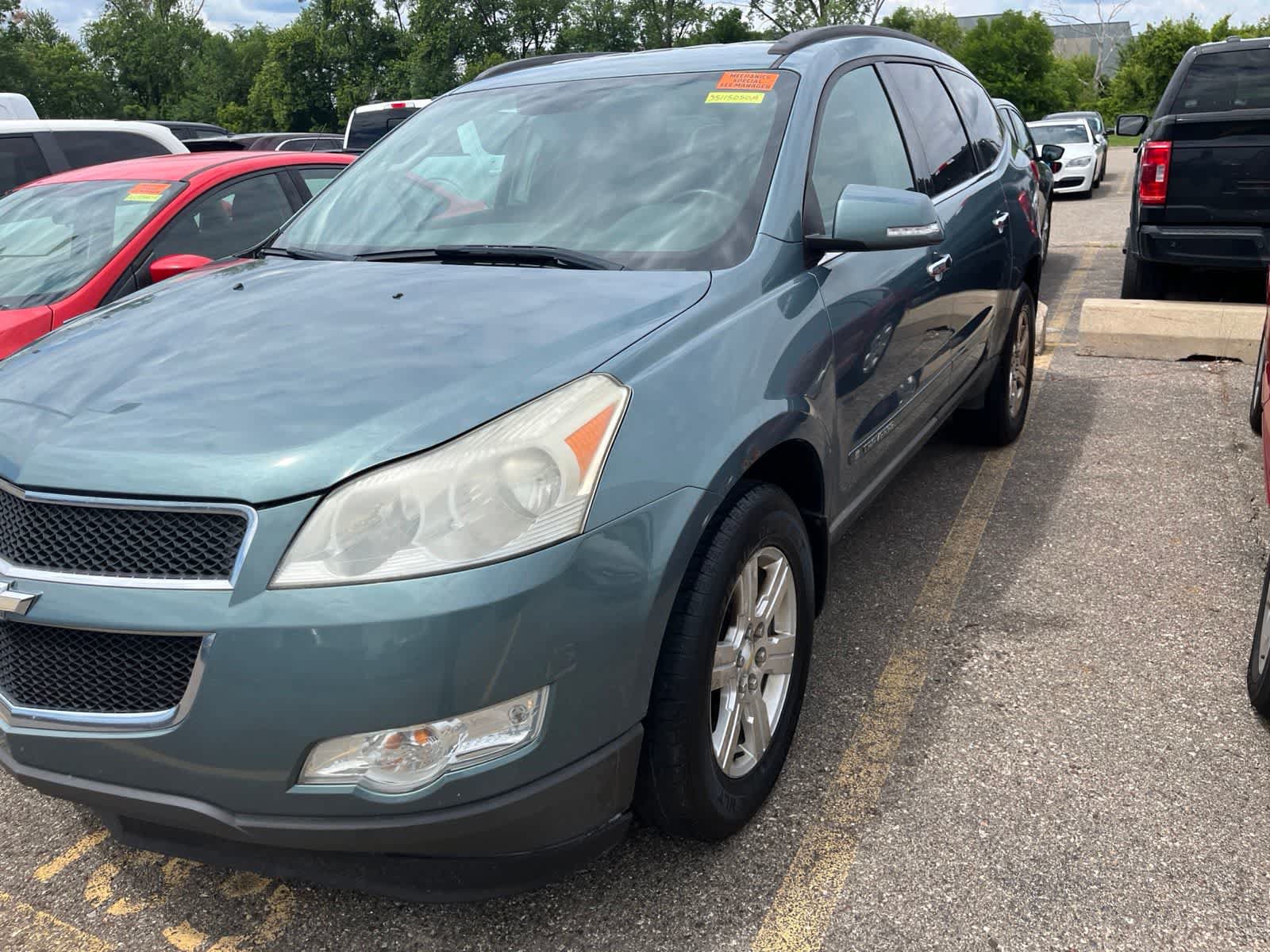 Used 2009 Chevrolet Traverse LT FWD image 5
