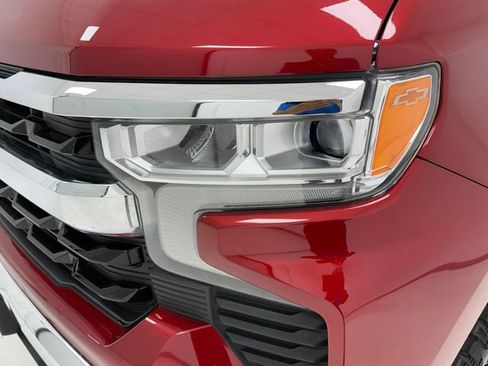 Used 2022 Chevrolet Silverado 1500 LT w/ Protection Package RWD image 6