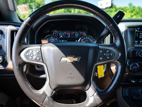 Used 2018 Chevrolet Silverado 1500 LTZ Z71 w/ LTZ Plus Package AWD/4WD image 28