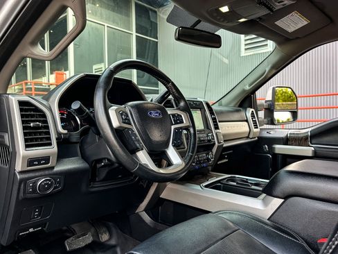 Used 2019 Ford F250 Lariat w/ Lariat Value Package image 23