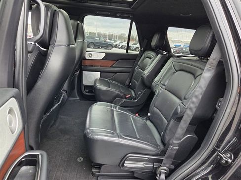 Used 2020 Lincoln Navigator Reserve w/ Equipment Group 208A Reserve image 10
