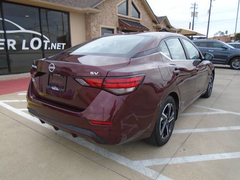 Used 2024 Nissan Sentra SV image 8