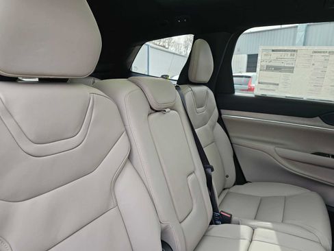 New 2026 Volvo EX90 Ultra image 13