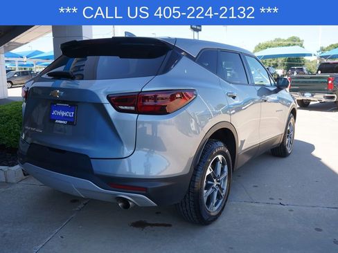 Used 2025 Chevrolet Blazer LT AWD/4WD image 10
