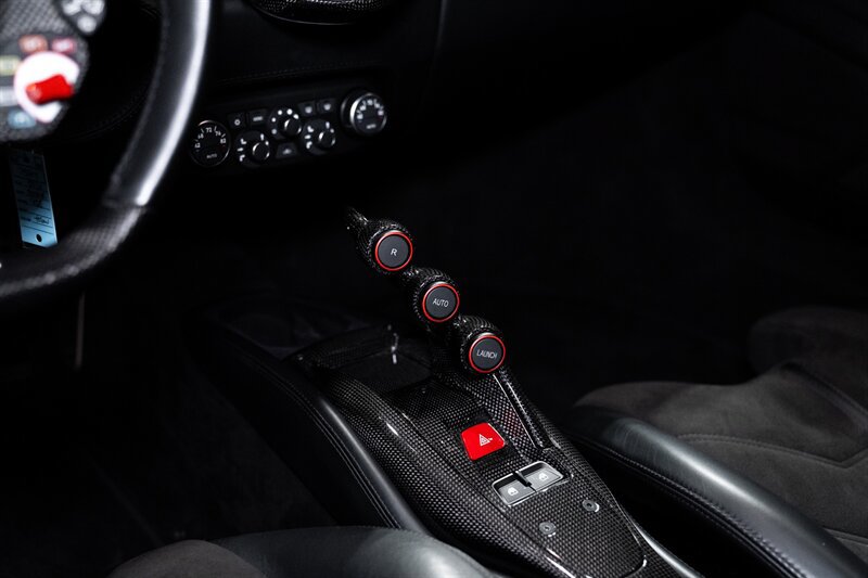 Used 2010 Ferrari 458 Italia Coupe RWD image 15