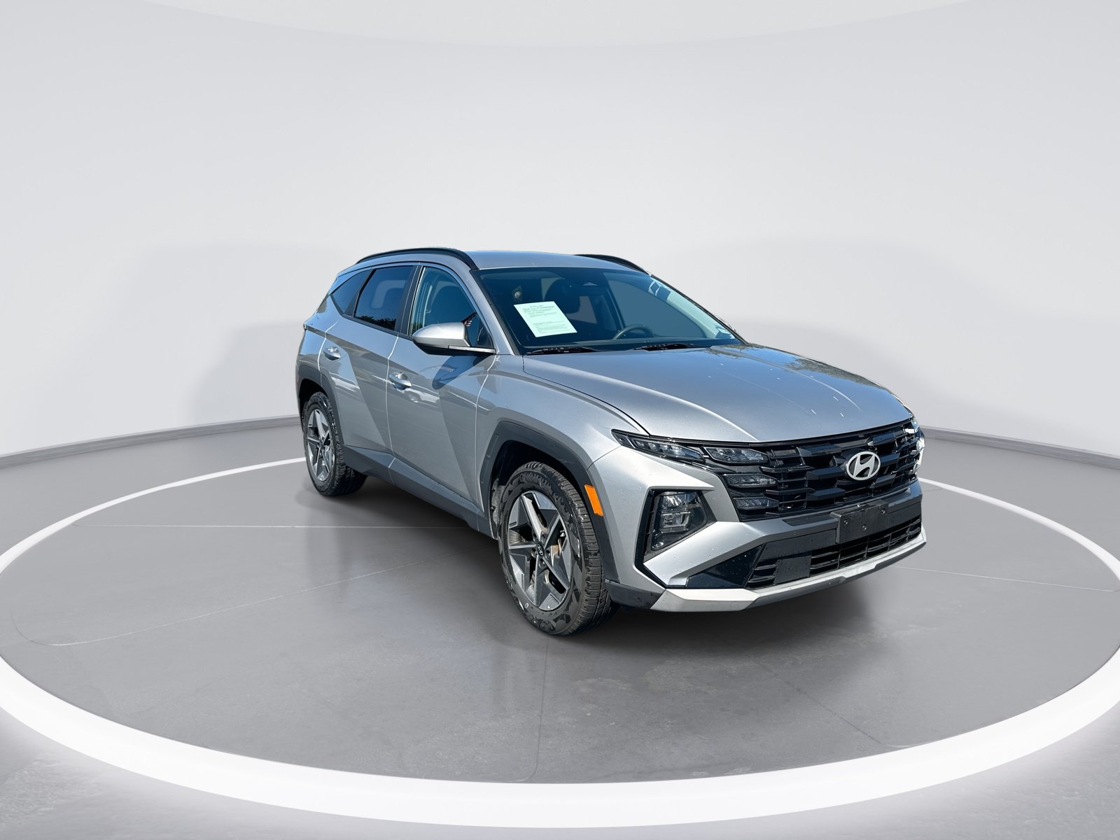 Used 2025 Hyundai Tucson SEL FWD image 2