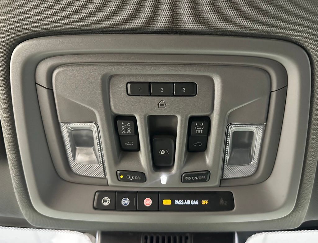 Used 2026 Chevrolet Silverado 2500 LTZ w/ LTZ Premium Package AWD/4WD image 31