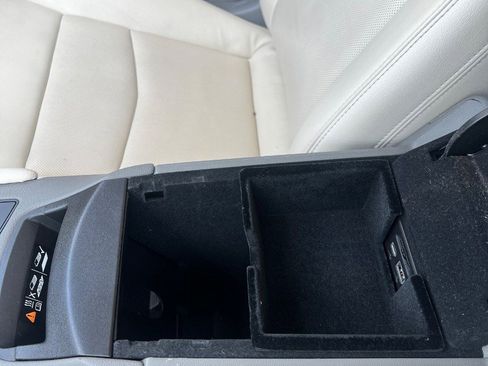 Used 2022 Cadillac XT6 Premium Luxury w/ Technology Package image 17