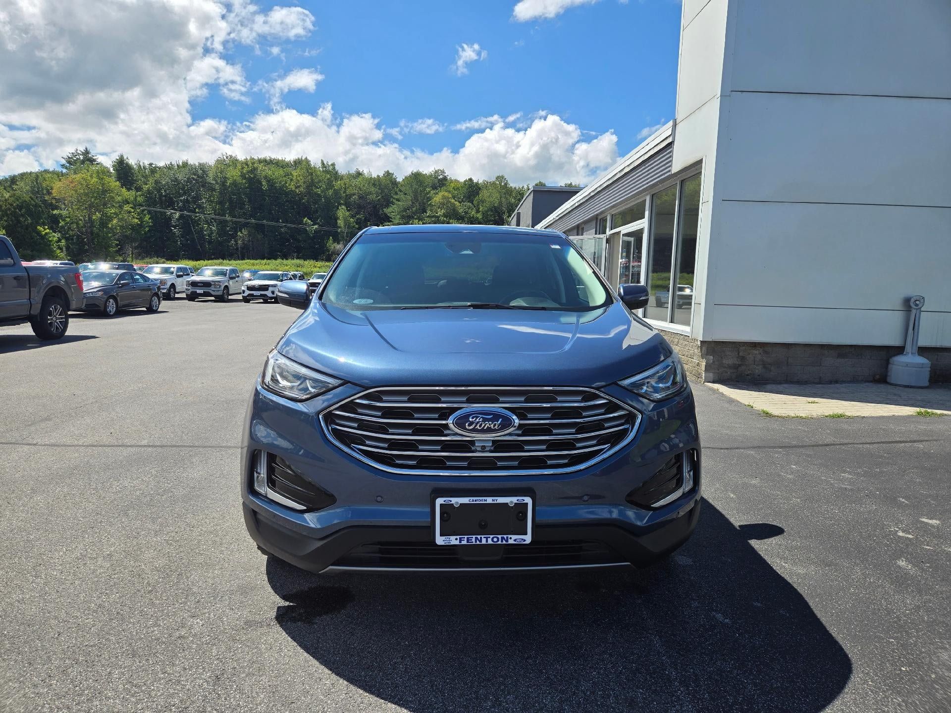 Used 2019 Ford Edge Titanium w/ Equipment Group 301A AWD/4WD image 3