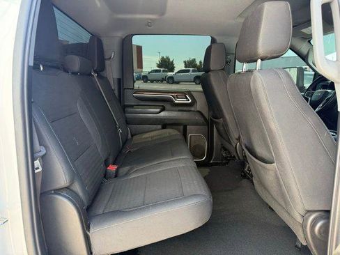 Used 2024 Chevrolet Silverado 2500 LT w/ Convenience Package AWD/4WD image 4