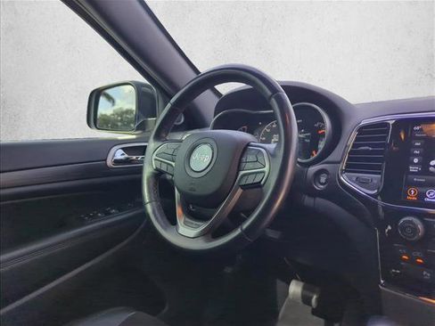 Used 2022 Jeep Grand Cherokee Laredo X image 24