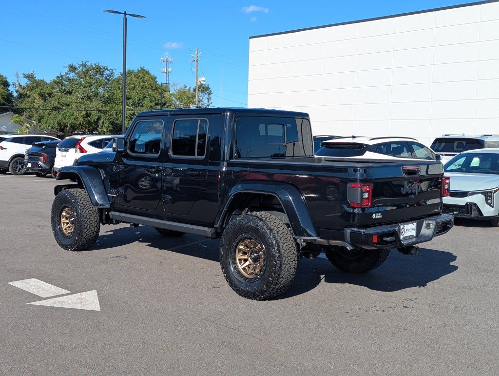 Used 2023 Jeep Gladiator Overland AWD/4WD image 5