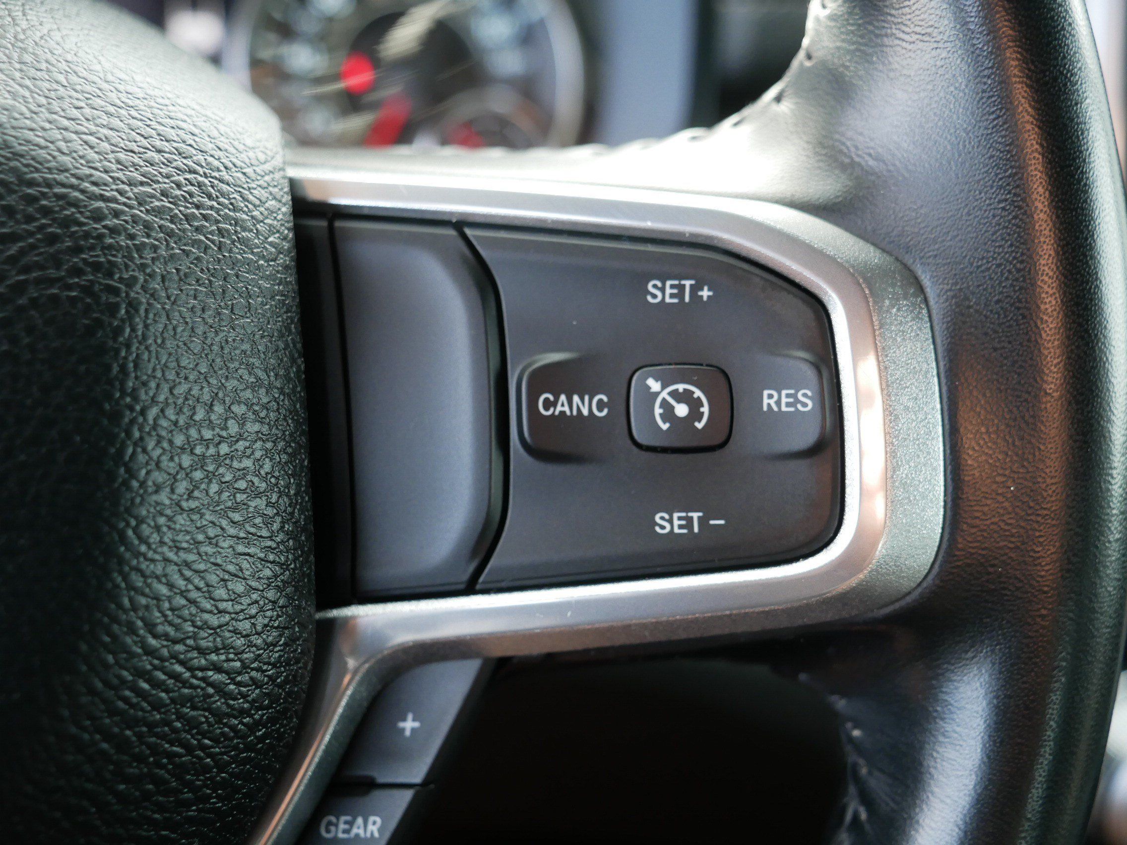 Used 2023 RAM 1500 Laramie AWD/4WD image 29