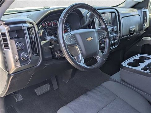 Used 2018 Chevrolet Silverado 1500 LT w/ LT Eassist Package AWD/4WD image 10