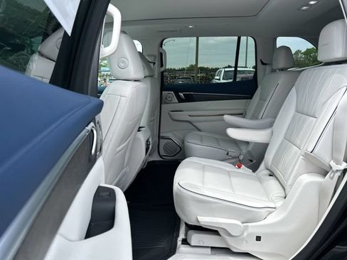 New 2026 Buick Enclave Avenir w/ Super Cruise Package AWD/4WD image 20