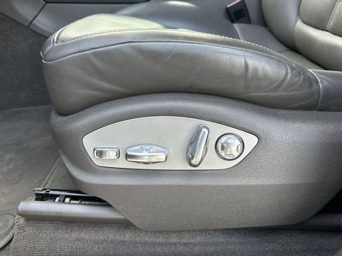 Used 2023 Porsche Macan image 16