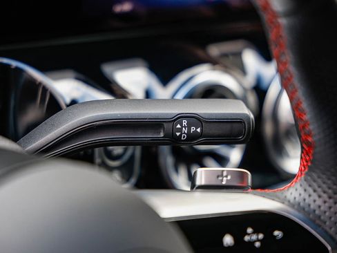 Certified 2025 Mercedes-Benz GLA 250 4MATIC image 20