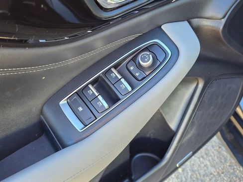Used 2024 Subaru Outback Limited AWD/4WD image 25