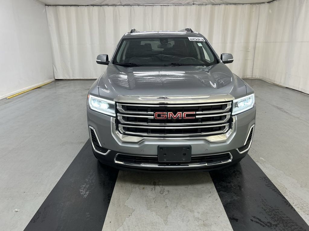 Certified 2023 GMC Acadia SLE w/ Driver Convenience Package AWD/4WD image 3