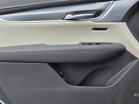 New 2026 Cadillac XT5 Premium Luxury w/ LPO, Floor Liner Package image 25