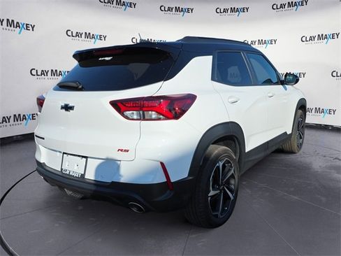 Used 2021 Chevrolet TrailBlazer RS w/ Technology Package image 5