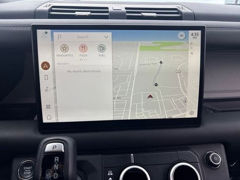 Used 2023 Land Rover Defender 130 X-Dynamic SE image 24